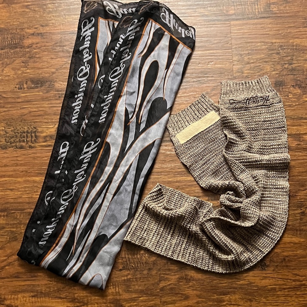 2 Ladies Harley Davidson Scarfs
